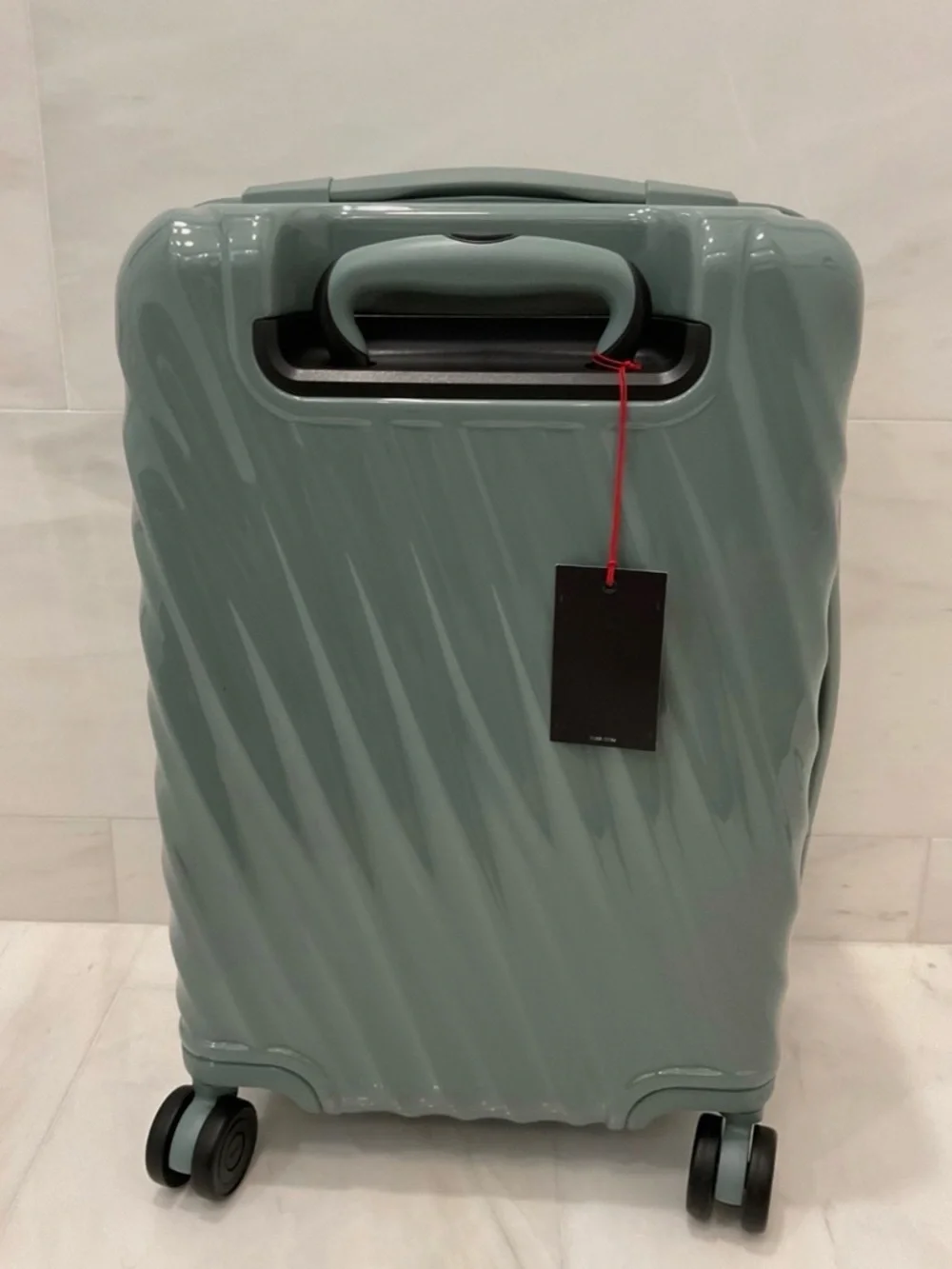 NEW Tumi 19 Degree INTERNATIONAL 4 Wheel Packing Suit Case - THYME GREEN